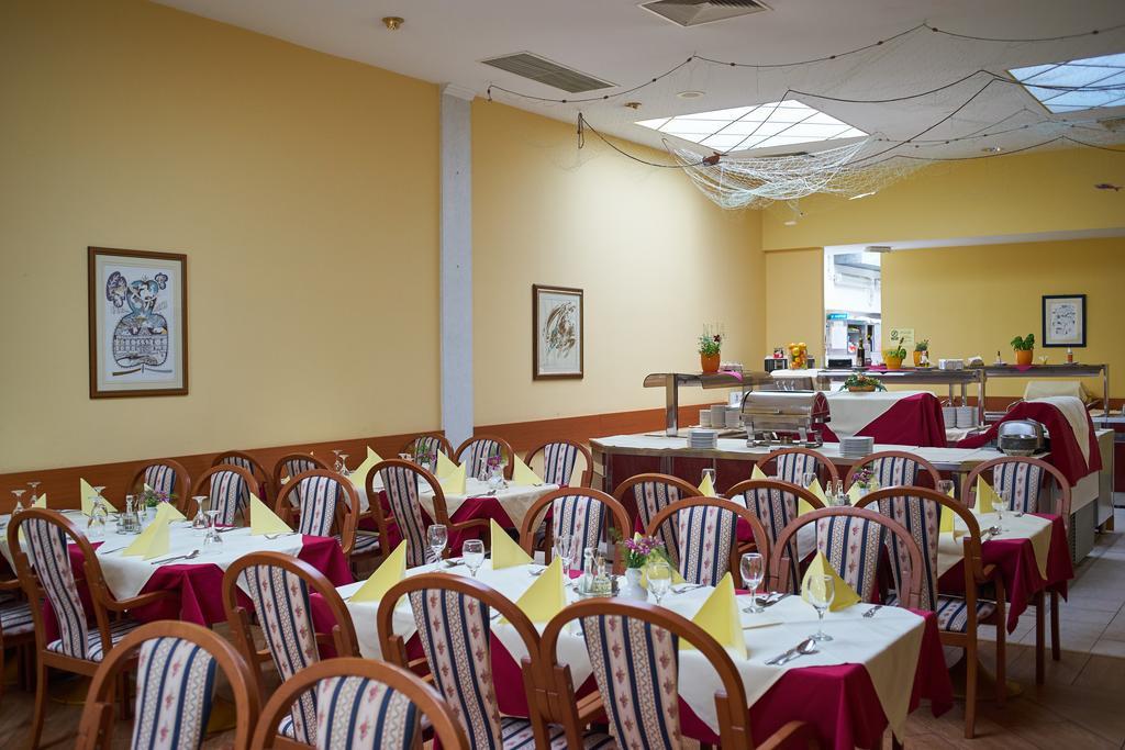 Hotel Vila Ruzica- Glavna Zgrada I Depandanse 茨里克韦尼察 外观 照片