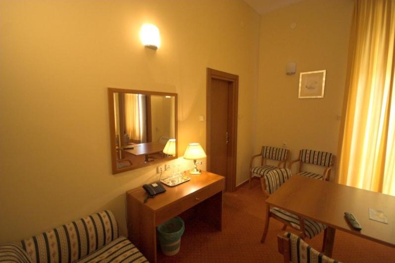 Hotel Vila Ruzica- Glavna Zgrada I Depandanse 茨里克韦尼察 外观 照片